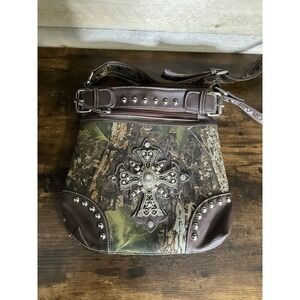Country Road Camo Purse Rhinestones Cross